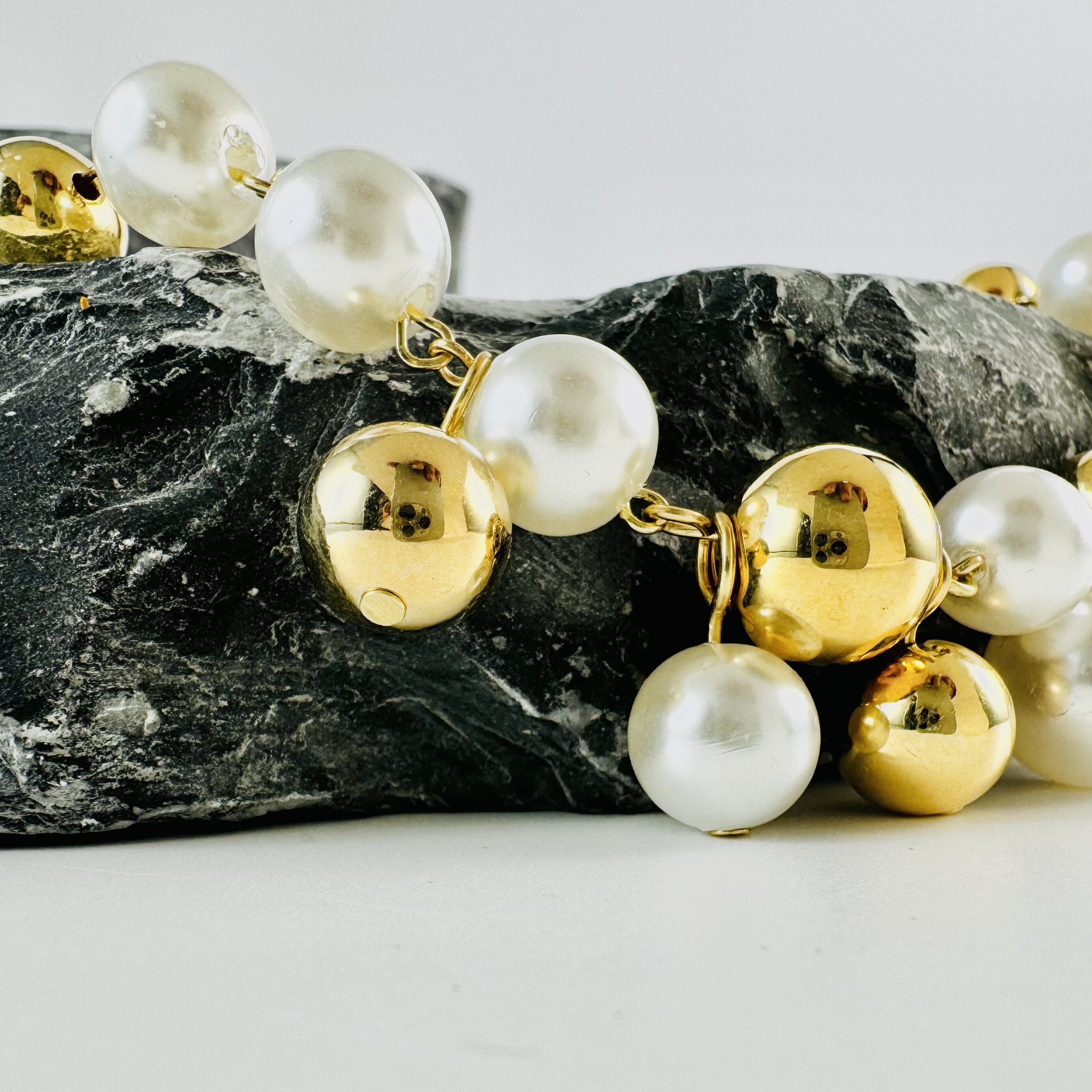 Women's Retro European Collarbone Chain Necklace, Unique Design